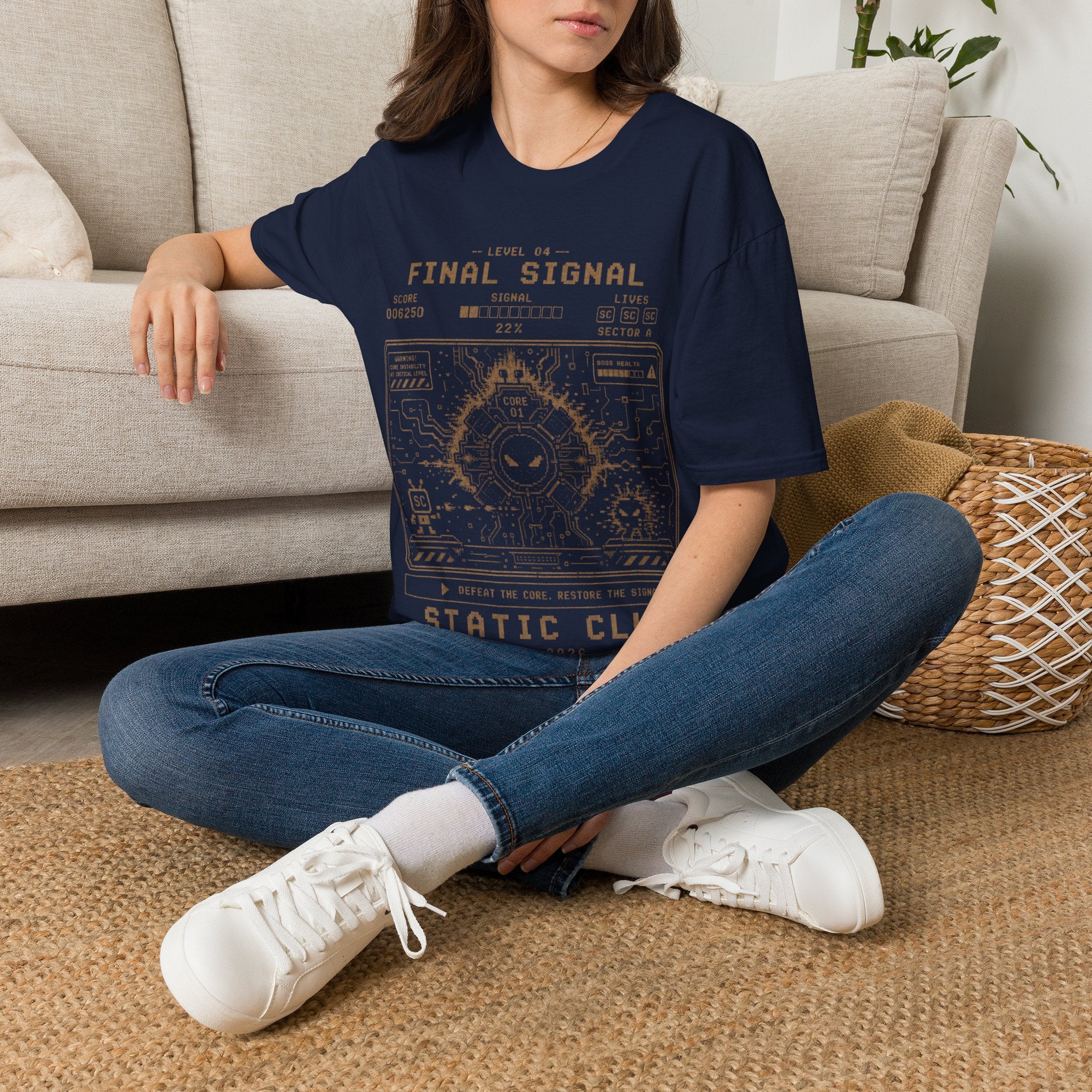 Signal Run Retro Arcade T-Shirt – Level 04: Final Signal